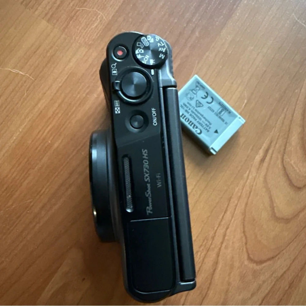 Canon SX730 HS Gray Digital vlogging Camera